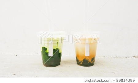 Matcha latte and kinako latte Matcha latte and kinako latte 89834399