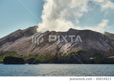 White Island Volcano White Island Volcano 89834815