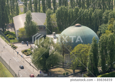 Belgium, Brussels, Planetarium of the Royal Observatory of Belgium seen from the restaurant of the Atomium Belgium, Brussels, Planetarium of the Royal Observatory of Belgium seen from the restaurant of the Atomium 89836859
