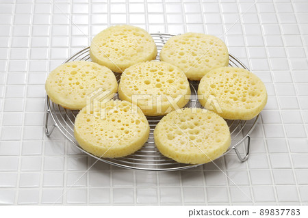 Homemade crumpet 89837783