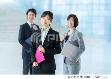 New employee, business man, business image, business office, work, company employee, office worker 89841629
