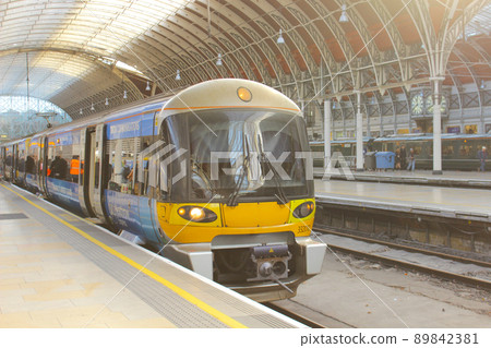 Paddington Station in London Paddington Station in London 89842381