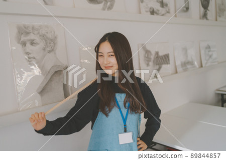 藝術學校預備學校 藝術學校預備學校 89844857