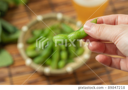 毛豆和啤酒 89847218