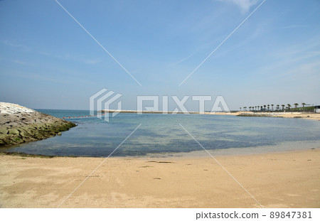 陽光臨空海灘 89847381