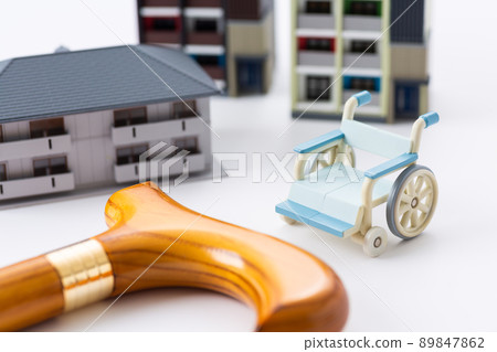 輪椅和房屋/房屋 輪椅和房屋/房屋 89847862