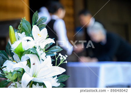 Condolence guest who came to the funeral (image) 89848042