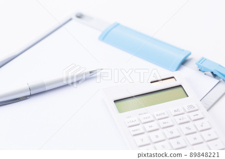 Calculator and binder 89848221