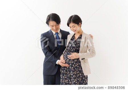 Married couple maternity 89848306