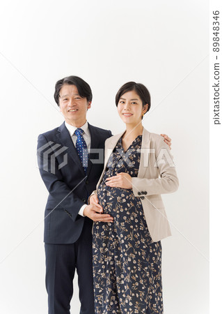 Married couple maternity 89848346