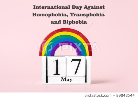 Rainbow LGBT symbol, calendar isolated on pink background 17 May - International Day Against Homophobia, Transphobia and Biphobia concept Greeting card. 89848544