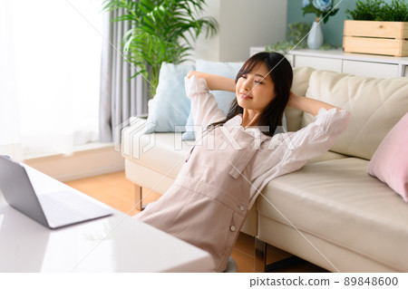 Women's lifestyle Women's lifestyle 89848600