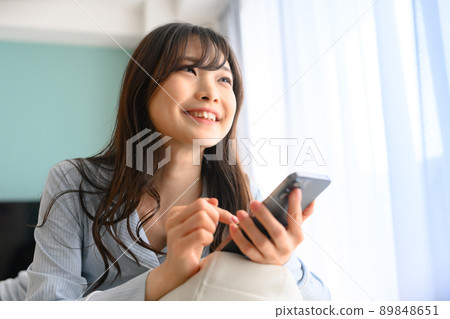 Female portrait 89848651