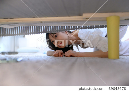 Female portrait 89848678