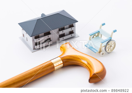 Wheelchairs and houses / houses Wheelchairs and houses / houses 89848922