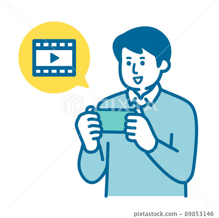 A man watching a video on his smartphone 89853146