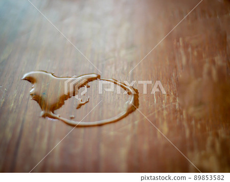 water stains on the wooden table 89853582