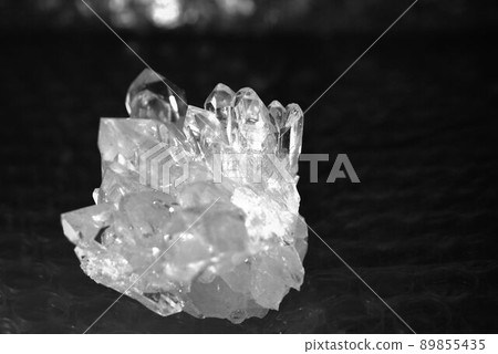功率石水晶簇黑白10 功率石水晶簇黑白10 89855435