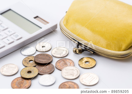 Gamaguchi錢包、計算器和金錢 89859205