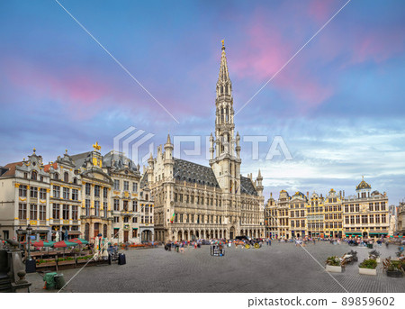 Grand Place in Brussels, Belgium 89859602