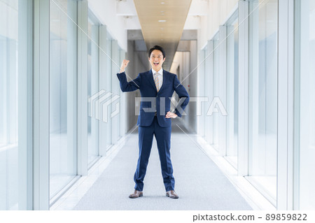 中間的商人 89859822