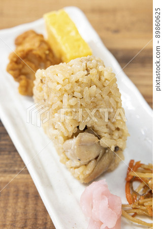Chicken rice ball 89860625