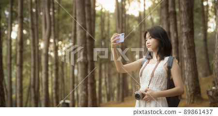 Asian girl travel and walk on the bridge at Pang umg park 89861437