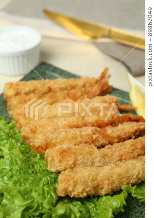 Concept of tasty food with deep-fried shrimp, close up Concept of tasty food with deep-fried shrimp, close up 89862049