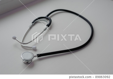Stethoscope on a white background. Medical stethoscope on white background isolate Stethoscope on a white background. Medical stethoscope on white background isolate 89863092