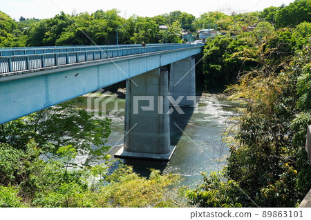 風景名勝 玉代堂附近的巨橋【埼玉縣寄居町】 風景名勝 玉代堂附近的巨橋【埼玉縣寄居町】 89863101