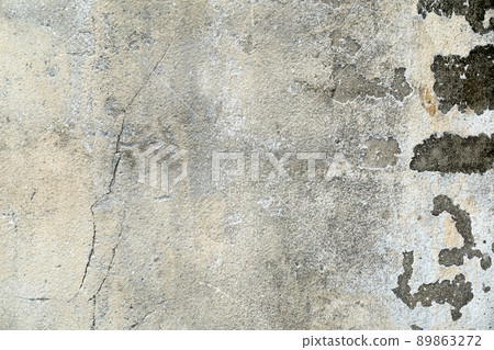 cracked surface of an old wall cracked surface of an old wall 89863272
