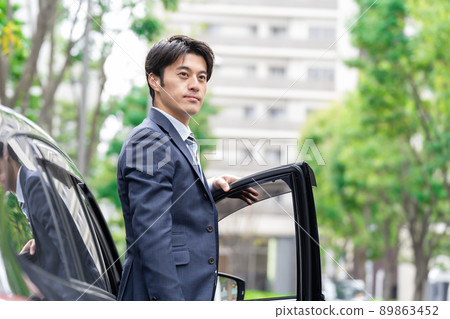 下車的商人 89863452