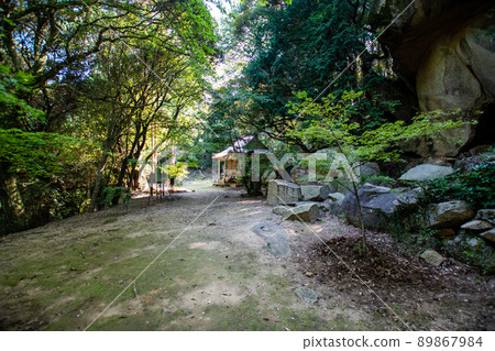 毗沙門堂和鬼岩 毗沙門堂和鬼岩 89867984