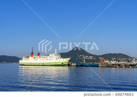 [Nagasaki Prefecture] Sasebo Port Terminal in fine weather (a good natural port that has prospered as a military port since ancient times) 89874663