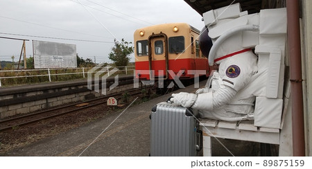 Astronaut waiting for the train 3 89875159