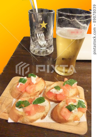 時尚居酒屋啤酒和小吃 時尚居酒屋啤酒和小吃 89878039