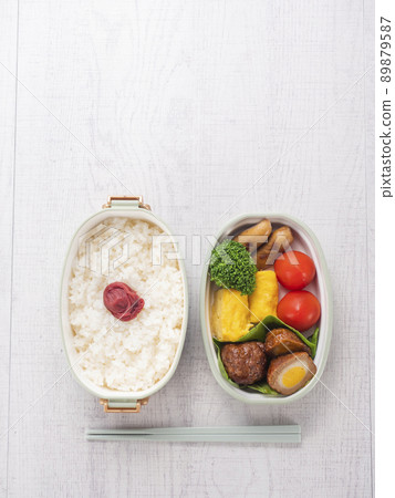 兩個階段的午餐 兩個階段的午餐 89879587