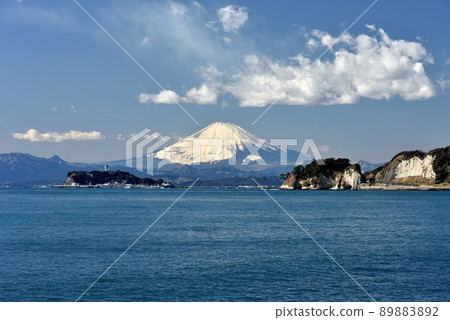 從逗子碼頭眺望富士江之島 89883892