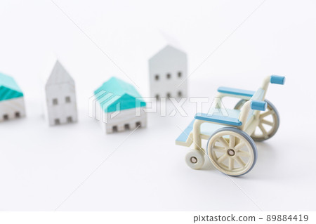 Wheelchair and housing 89884419