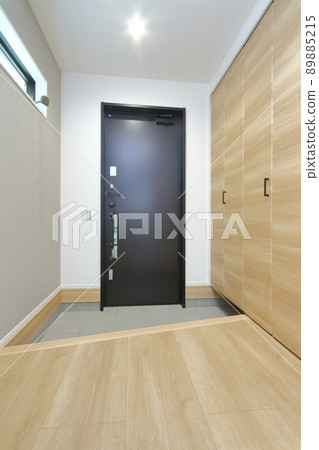 Housing entrance hall 89885215