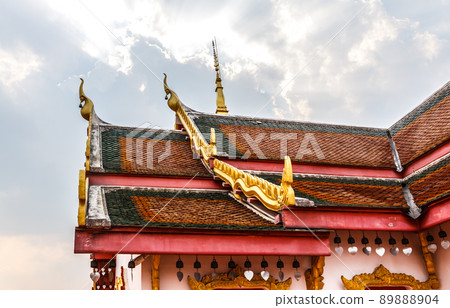 temple has a beautiful Choeng Chom Temple, beautiful Thai art. 89888904