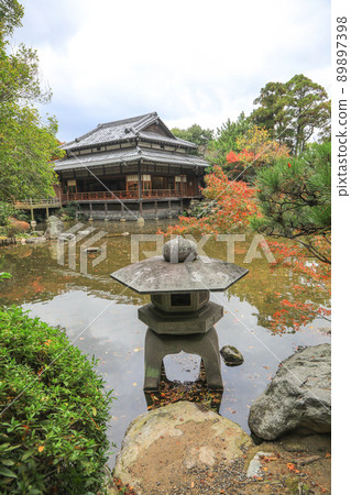 秋天的朋友 89897398