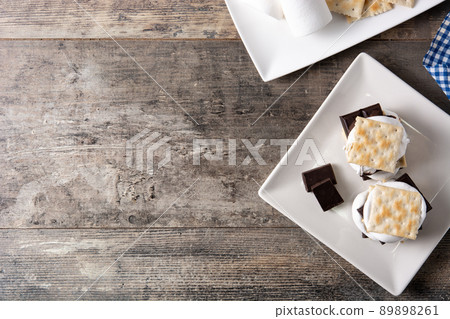 Homemade smores Homemade smores 89898261