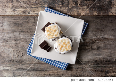 Homemade smores Homemade smores 89898263