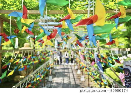 Windmills and wind chimes Hotokuji Temple, Gunma Prefecture Windmills and wind chimes Hotokuji Temple, Gunma Prefecture 89900174