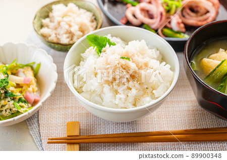 塔拉電飯煲飯 塔拉電飯煲飯 89900348
