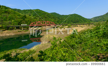 Kitakami Line crossing Lake Kinshu in spring, Iwate Prefecture Kitakami Line crossing Lake Kinshu in spring, Iwate Prefecture 89900661
