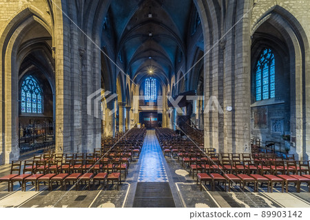 Anderlecht, Brussels Capital Region Interior design of the gothic catholic church of Saint Guy and Saint Peter of Anderlecht Anderlecht, Brussels Capital Region Interior design of the gothic catholic church of Saint Guy and Saint Peter of Anderlecht 89903142