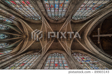 Anderlecht, Brussels Capital Region - Interior design of the gothic catholic church of Saint Guy and Saint Peter of Anderlecht Anderlecht, Brussels Capital Region - Interior design of the gothic catholic church of Saint Guy and Saint Peter of Anderlecht 89903143