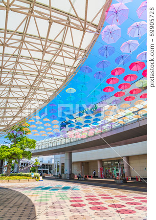 Kariya Brera <愛知縣刈谷市> 從刈谷站帶著雨傘 Kariya Brera <愛知縣刈谷市> 從刈谷站帶著雨傘 89905728